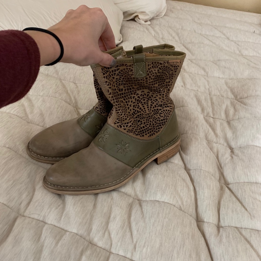 Pikolinos boots